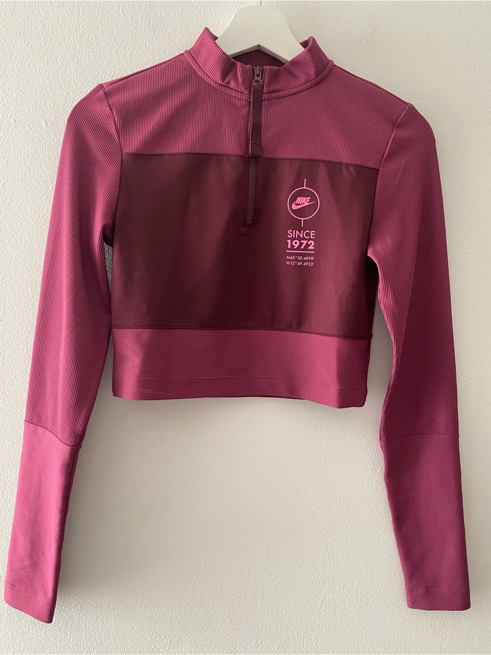 Nike Women's Berry Pink Half-Zip Cropped Pullover Petite S